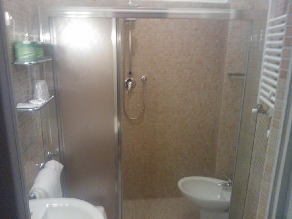 Hotel Real Sottomarina Zimmer foto